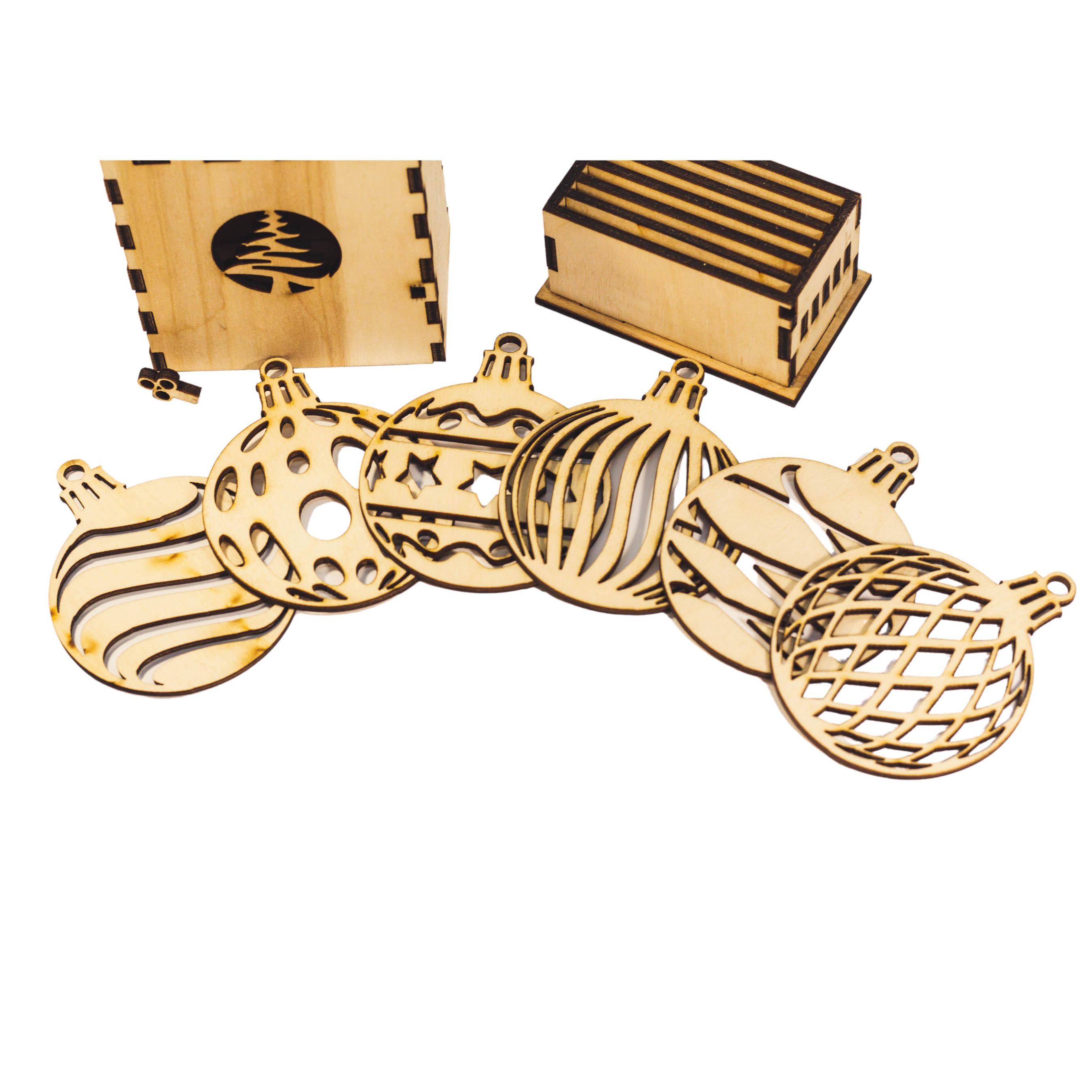 Set jucarii pentru brad