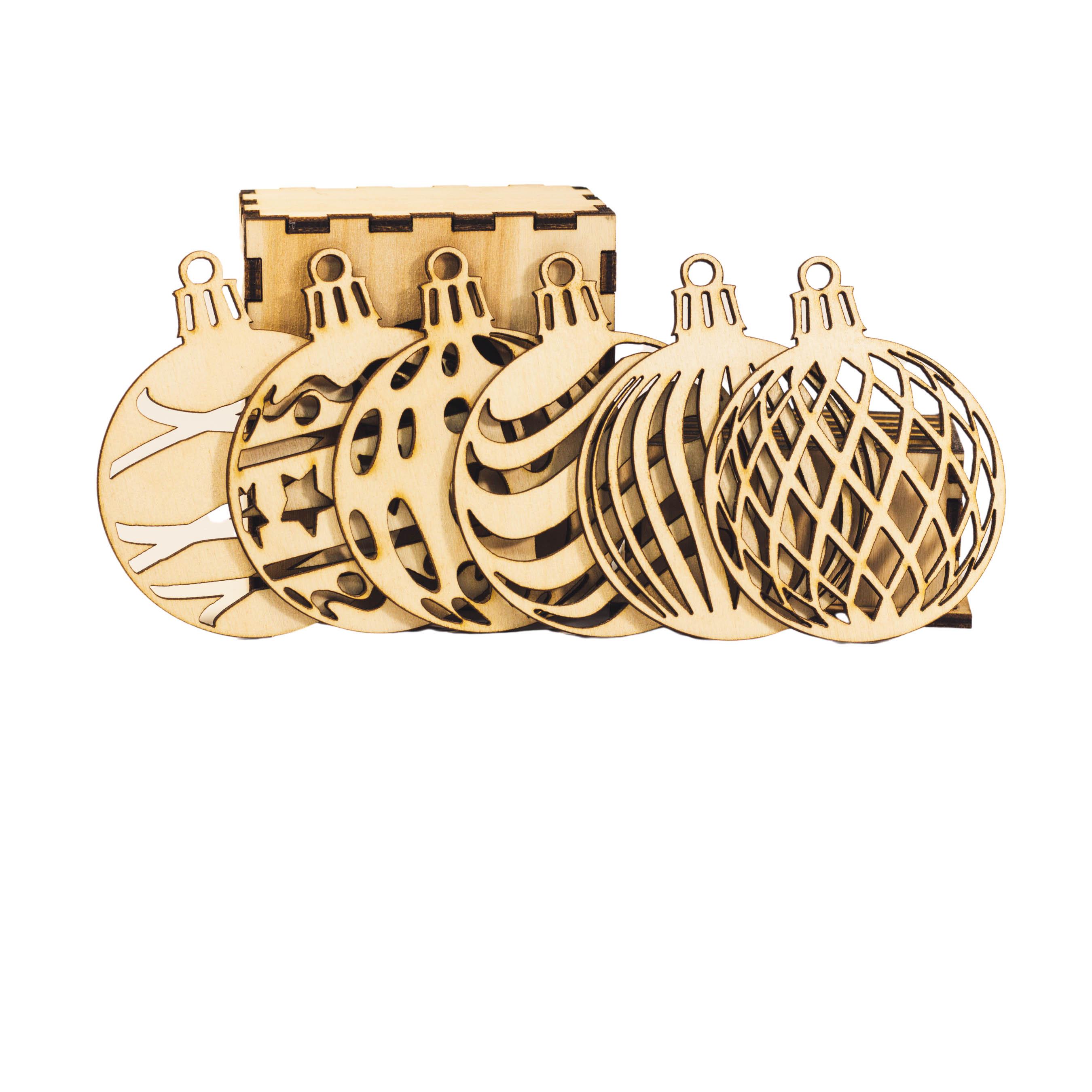 Set jucarii pentru brad